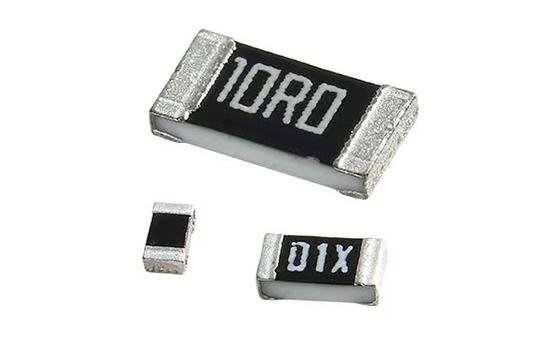 1206 met een laag bedekkend Algemene Dikke Film Chip Resistor 120Ω ±1% 7 Duim Dia Reel